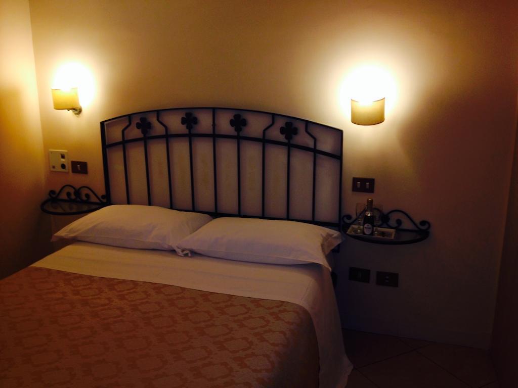 มาร์ตา เกสท์เฮาส์ Hotel โรม ภายนอก รูปภาพ